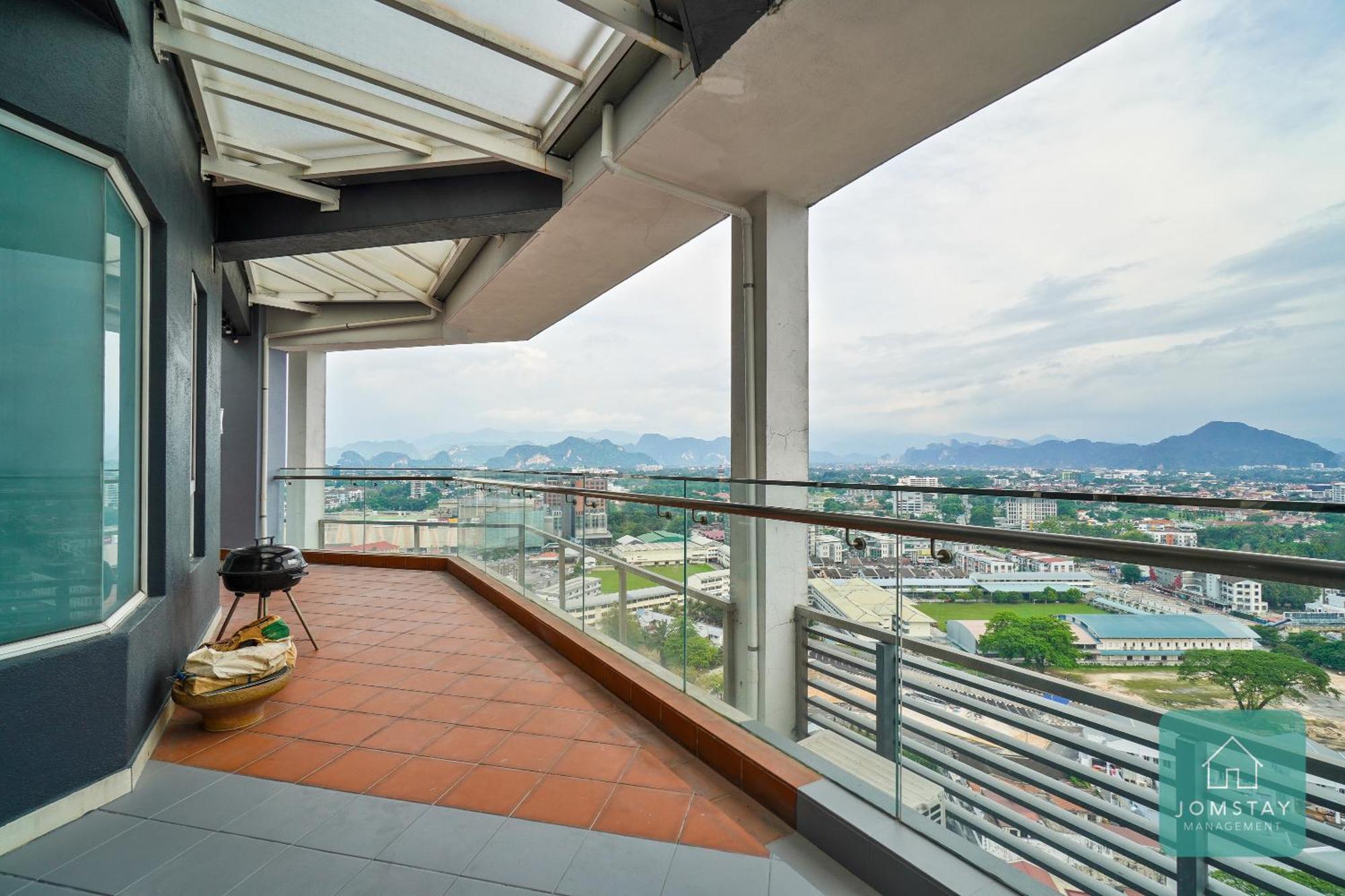 Jomstay Octagon Ipoh Suites Exterior photo